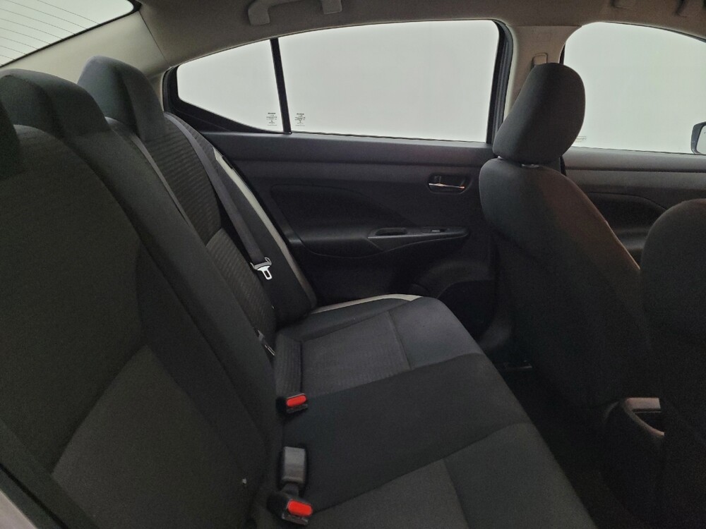 2021 Nissan Versa in Columbus, OH 43231 - 18134216 19