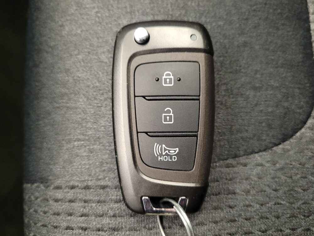 2023 Hyundai Santa Fe in Toledo, OH 43617 - 18134217 32