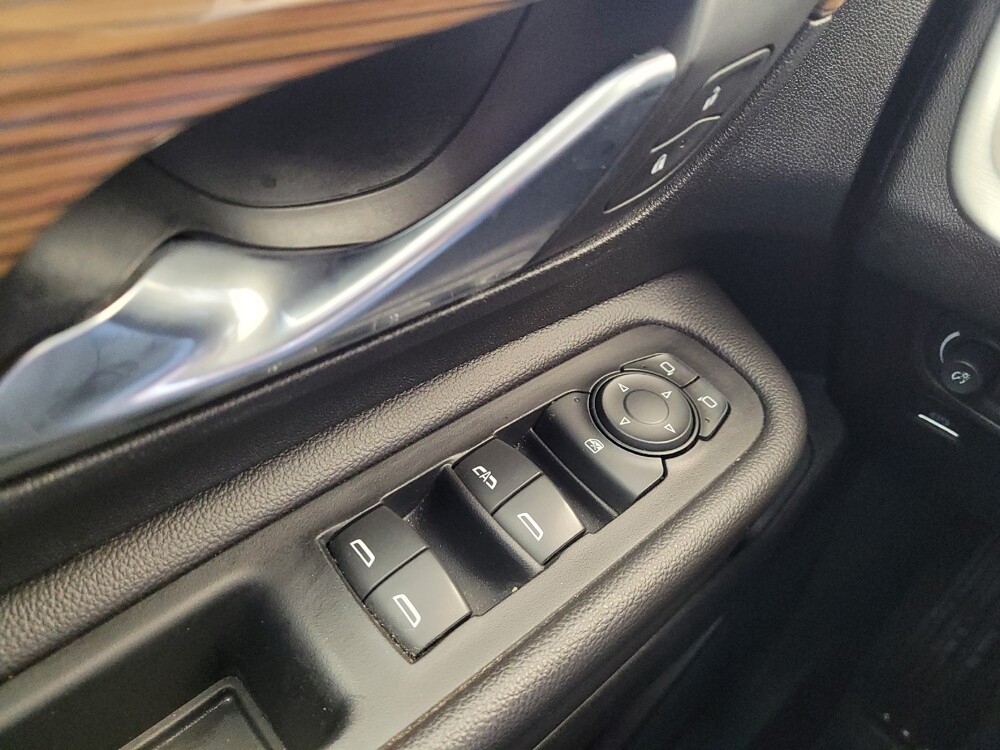 2020 GMC Terrain in Toledo, OH 43617 - 18134221 27