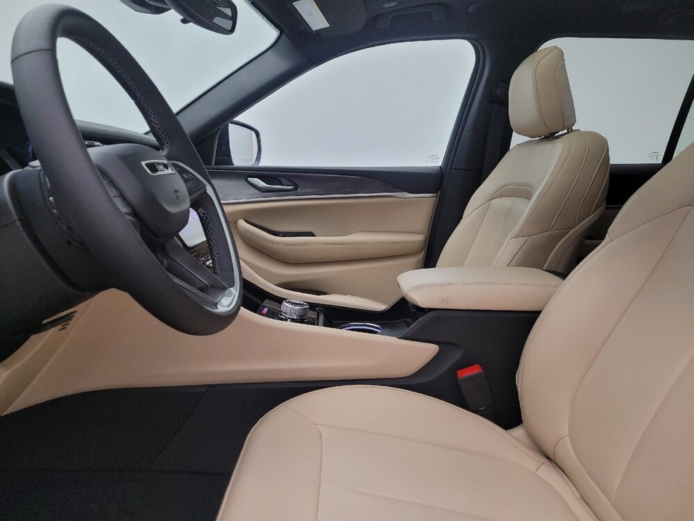 2024 Jeep Grand Cherokee in Columbus, OH 43231 - 18134222 17