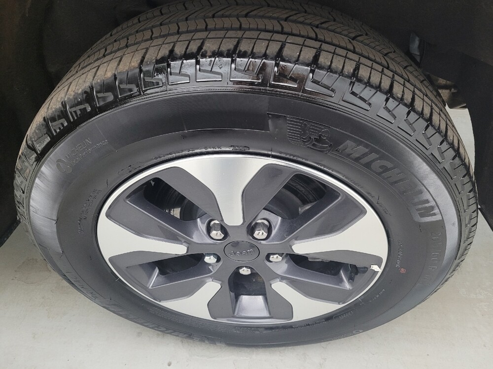 2023 Jeep Grand Cherokee in Fairfield, OH 45014 - 18134223 31