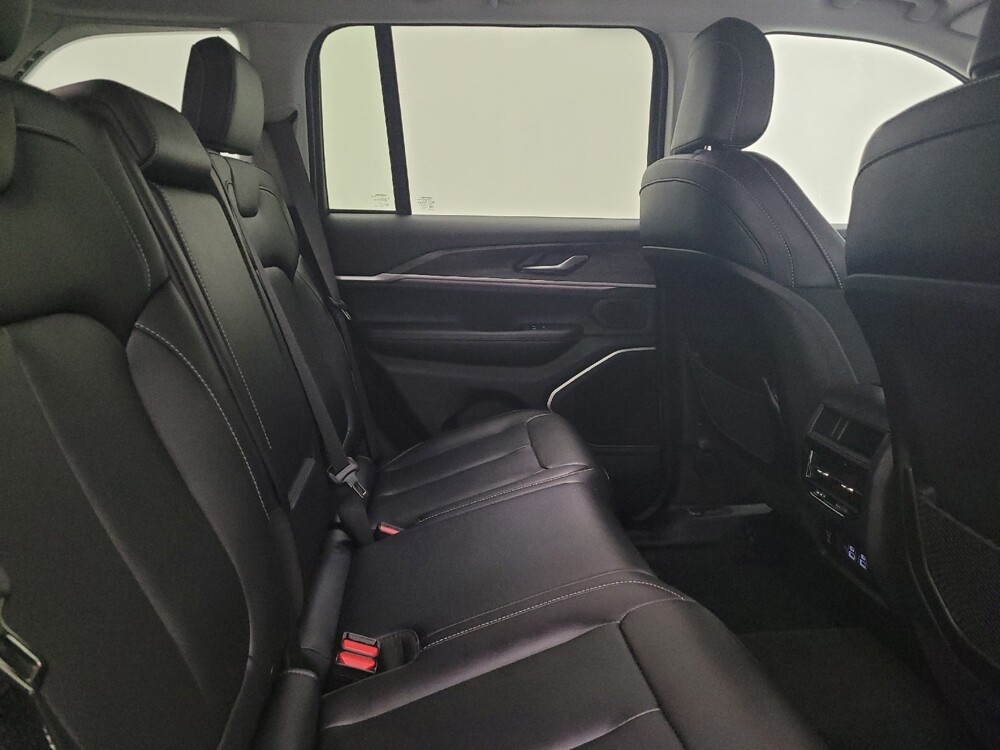 2023 Jeep Grand Cherokee in Fairfield, OH 45014 - 18134223 19