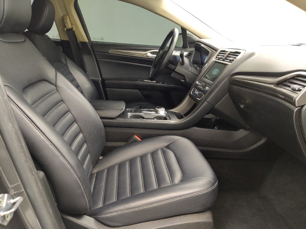 2020 Ford Fusion in St. Louis, MO 63125 - 18134227 21