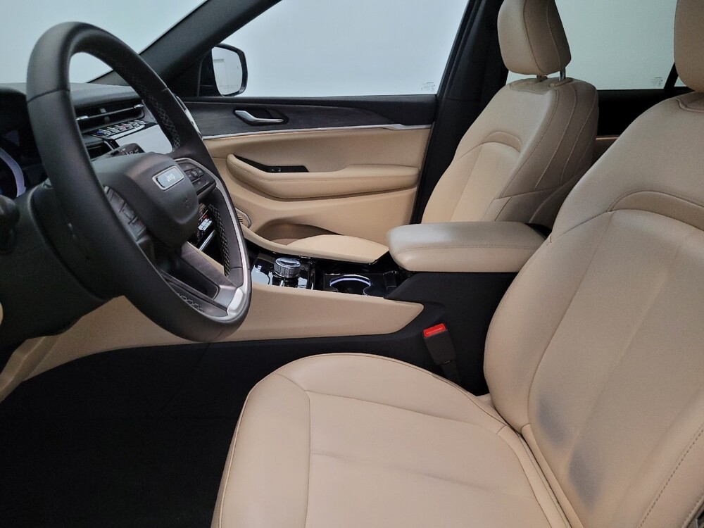 2023 Jeep Grand Cherokee in New Castle, DE 19720 - 18134235 17