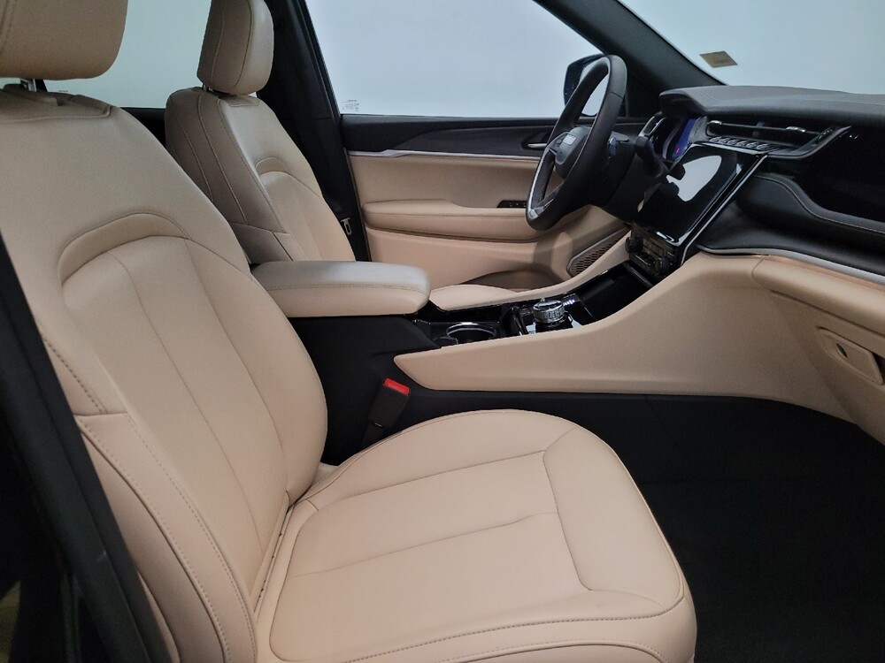 2023 Jeep Grand Cherokee in New Castle, DE 19720 - 18134235 21