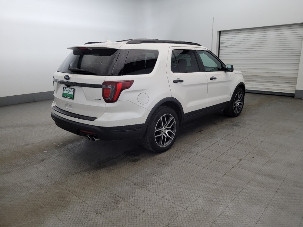 2018 Ford Explorer in Pittsburgh, PA 15236 - 18134239 9