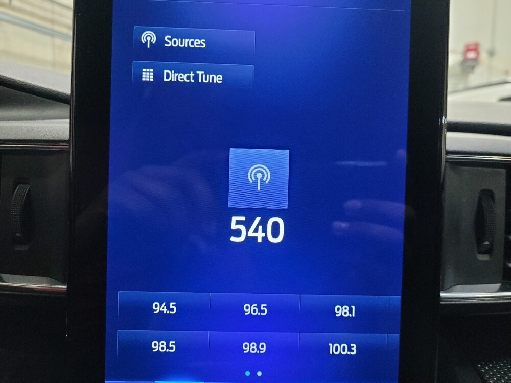 2020 Ford Explorer in Pittsburgh, PA 15236 - 18134251 25