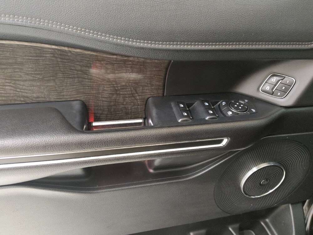 2018 Ford Expedition in St. Louis, MO 63125 - 18134257 27