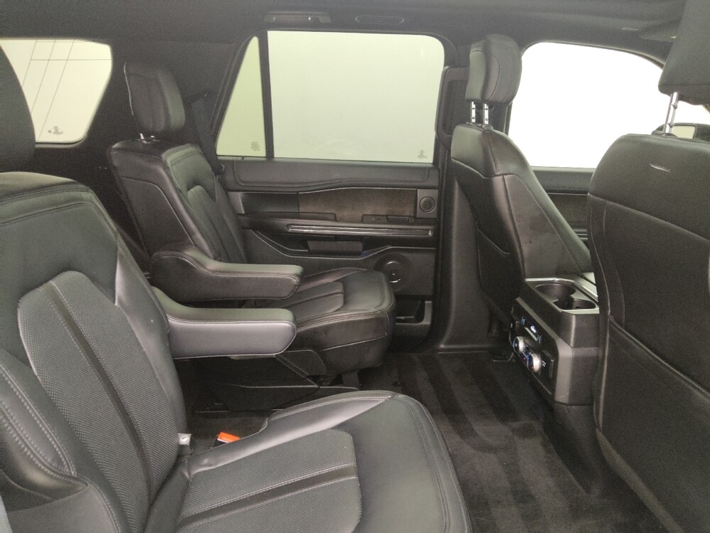 2018 Ford Expedition in St. Louis, MO 63125 - 18134257 19