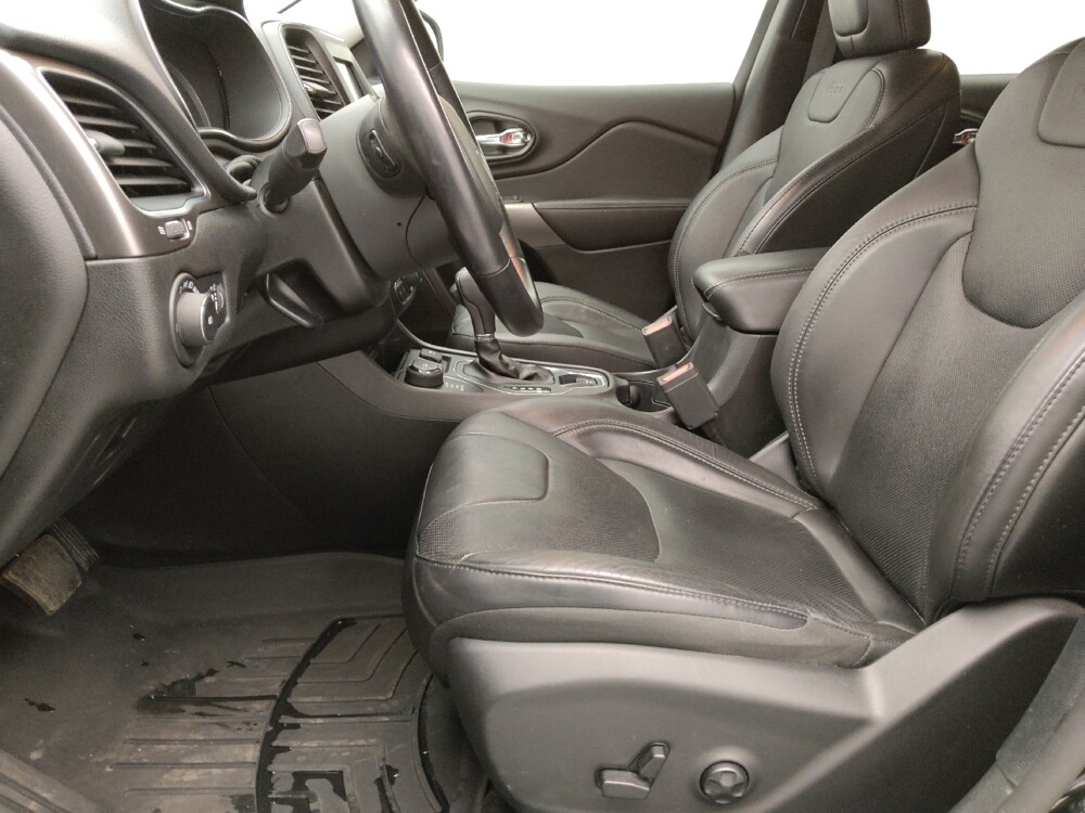 2021 Jeep Cherokee in Topeka, KS 66611 - 18134258 17