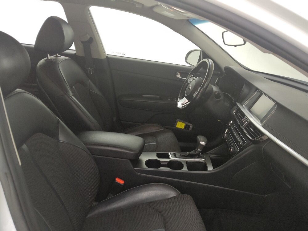 2020 Kia Optima in St. Louis, MO 63125 - 18134259 21
