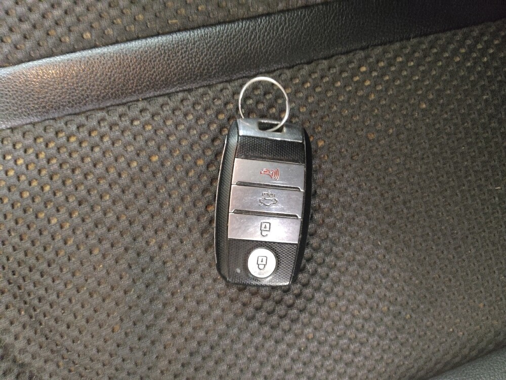 2020 Kia Optima in St. Louis, MO 63125 - 18134259 32