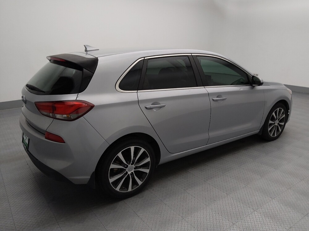 2020 Hyundai Elantra in Gladstone, MO 64118 - 18134261 10