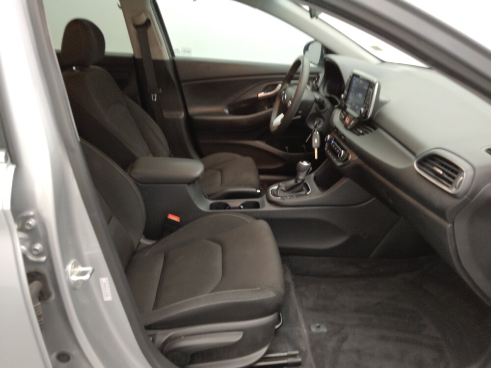 2020 Hyundai Elantra in Gladstone, MO 64118 - 18134261 21