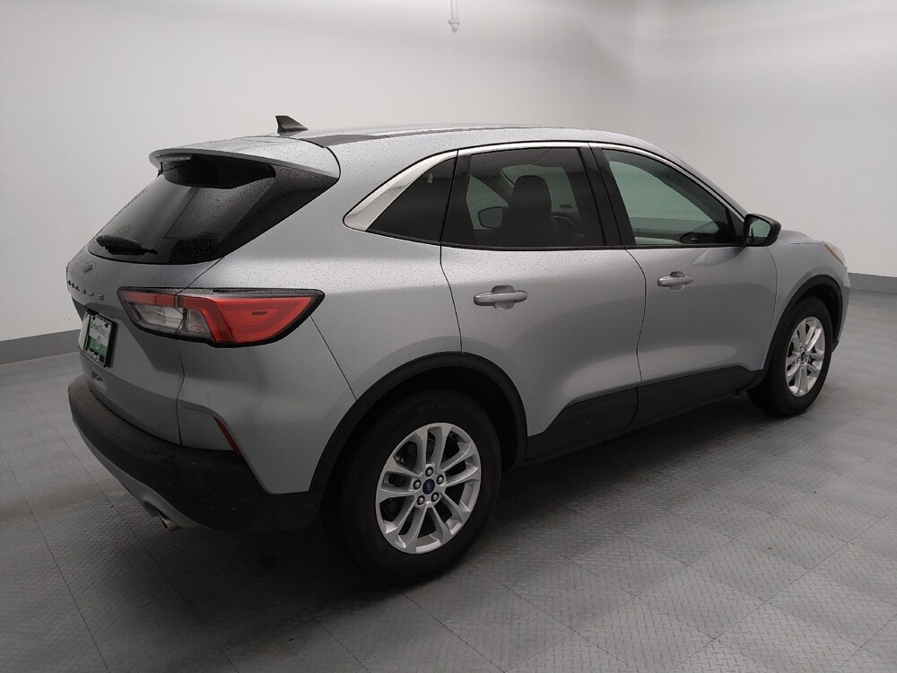 2022 Ford Escape in Gladstone, MO 64118 - 18134262 10