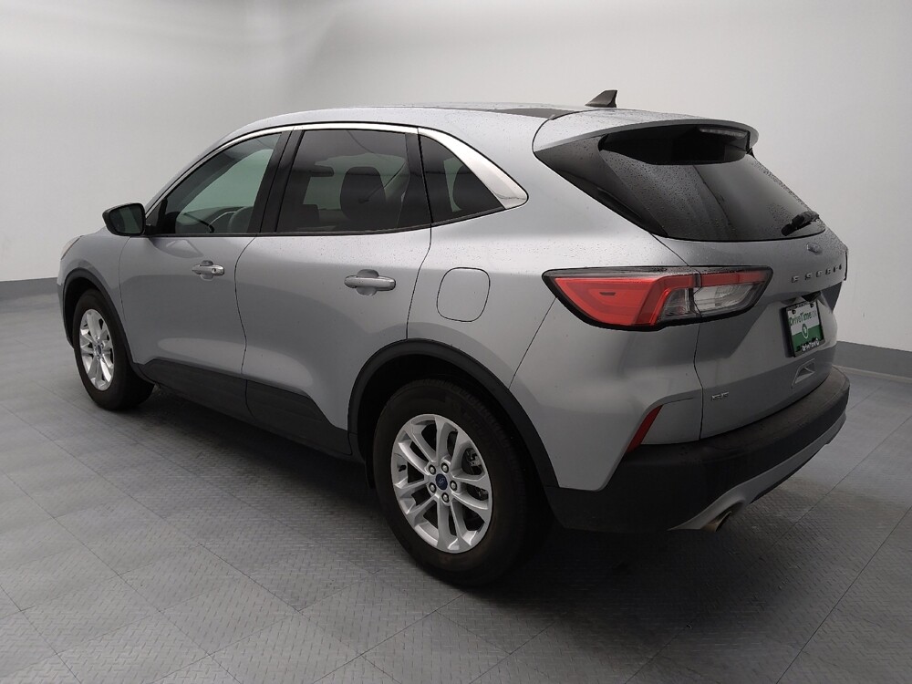 2022 Ford Escape in Gladstone, MO 64118 - 18134262 3