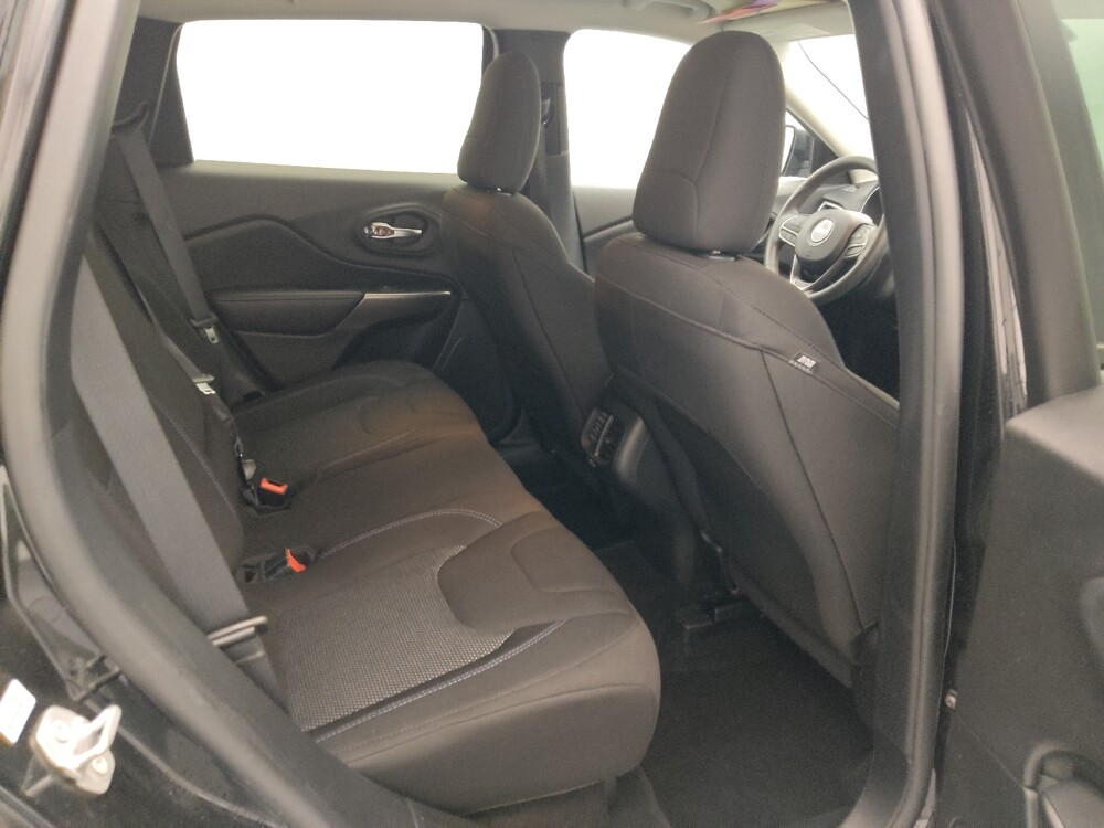 2020 Jeep Cherokee in Gladstone, MO 64118 - 18134264 19