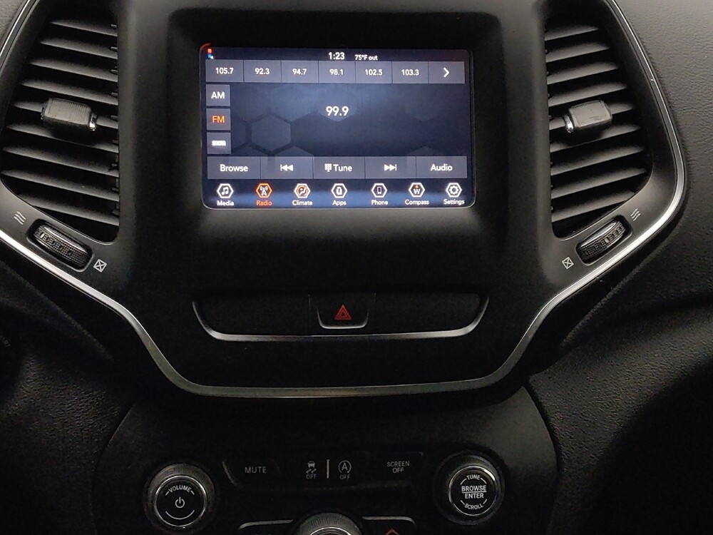 2020 Jeep Cherokee in Gladstone, MO 64118 - 18134264 25