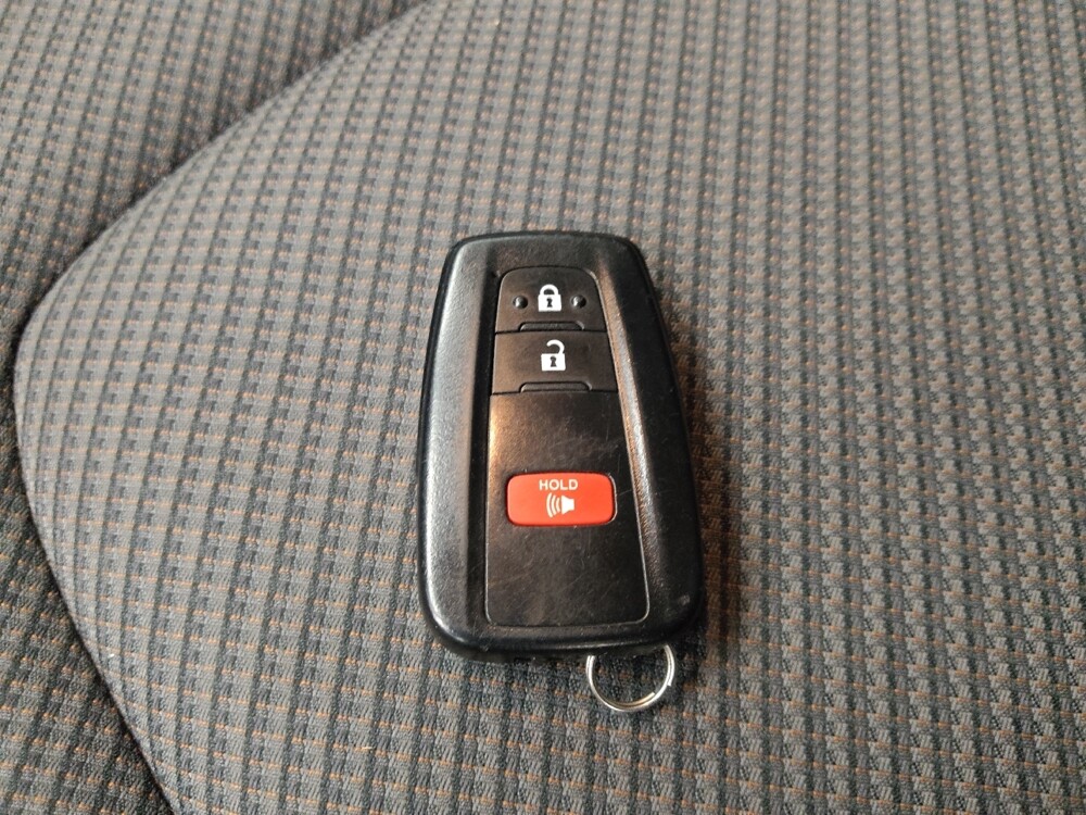 2020 Toyota Highlander in St. Louis, MO 63136 - 18134265 32