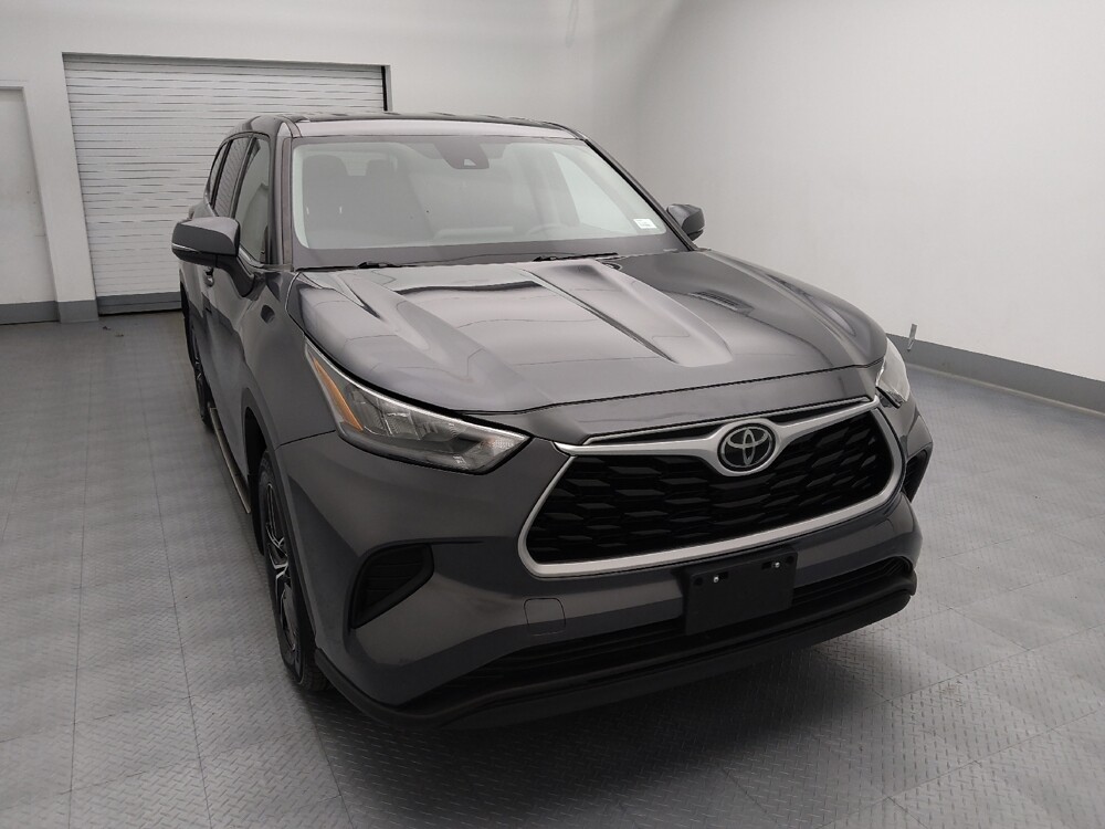 2020 Toyota Highlander in St. Louis, MO 63136 - 18134265 14