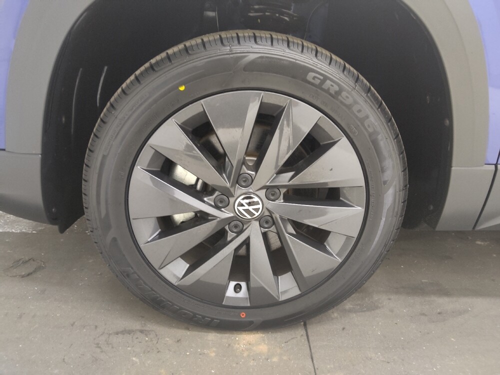 2024 Volkswagen Taos in St. Louis, MO 63125 - 18134267 31