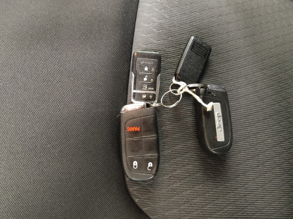 2021 Jeep Renegade in St. Louis, MO 63125 - 18134268 32