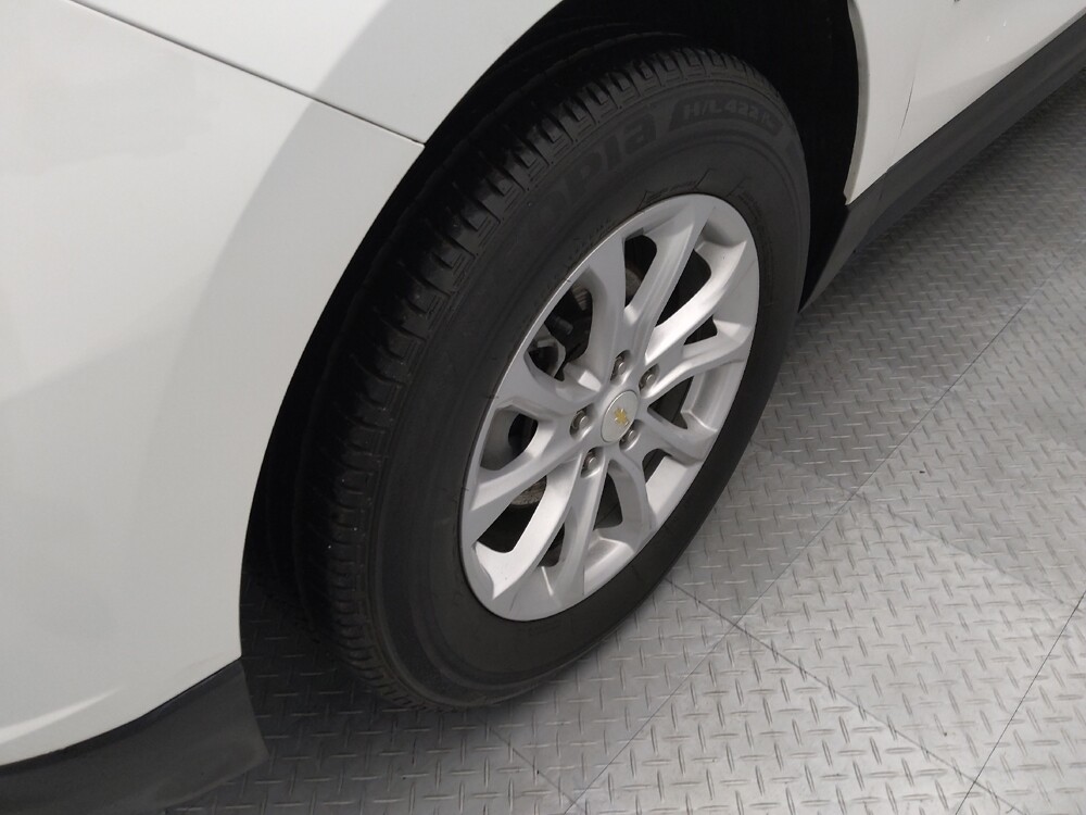 2020 Chevrolet Equinox in Gladstone, MO 64118 - 18134269 31