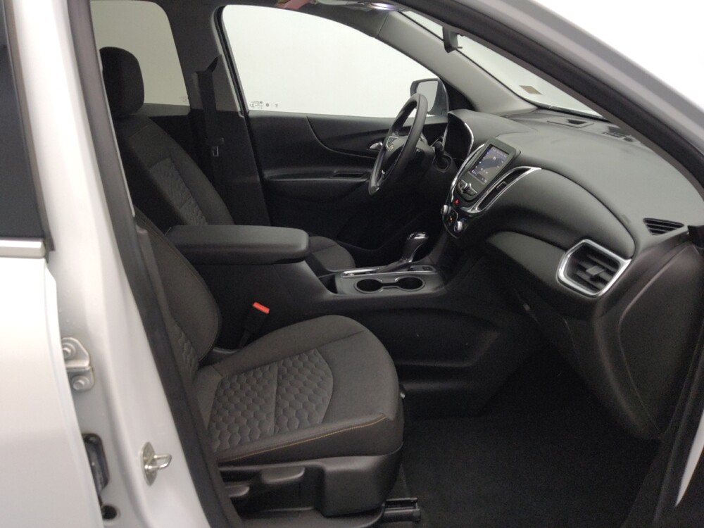 2020 Chevrolet Equinox in Gladstone, MO 64118 - 18134269 21