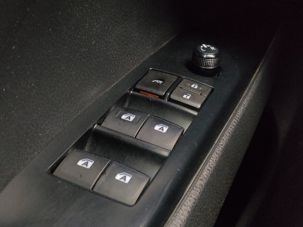 2020 Toyota Camry in Gladstone, MO 64118 - 18134271 27