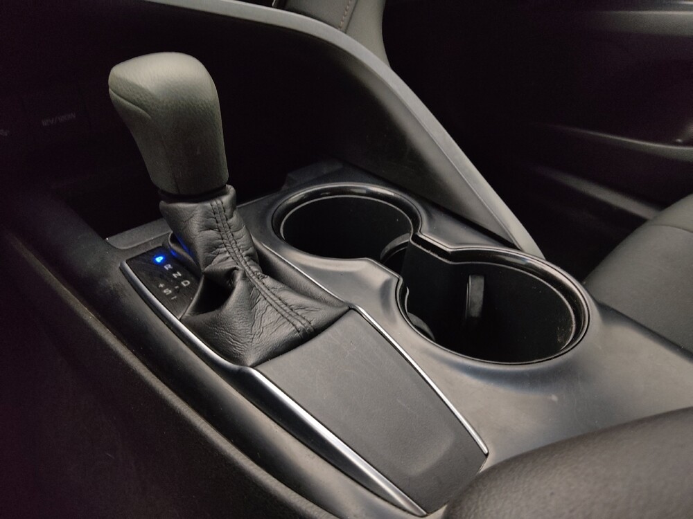 2020 Toyota Camry in Gladstone, MO 64118 - 18134271 26