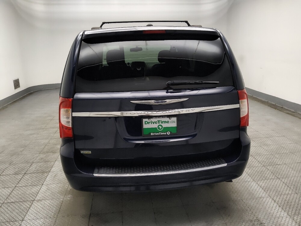 2016 Chrysler Town & Country in Lombard, IL 60148 - 18134275 6