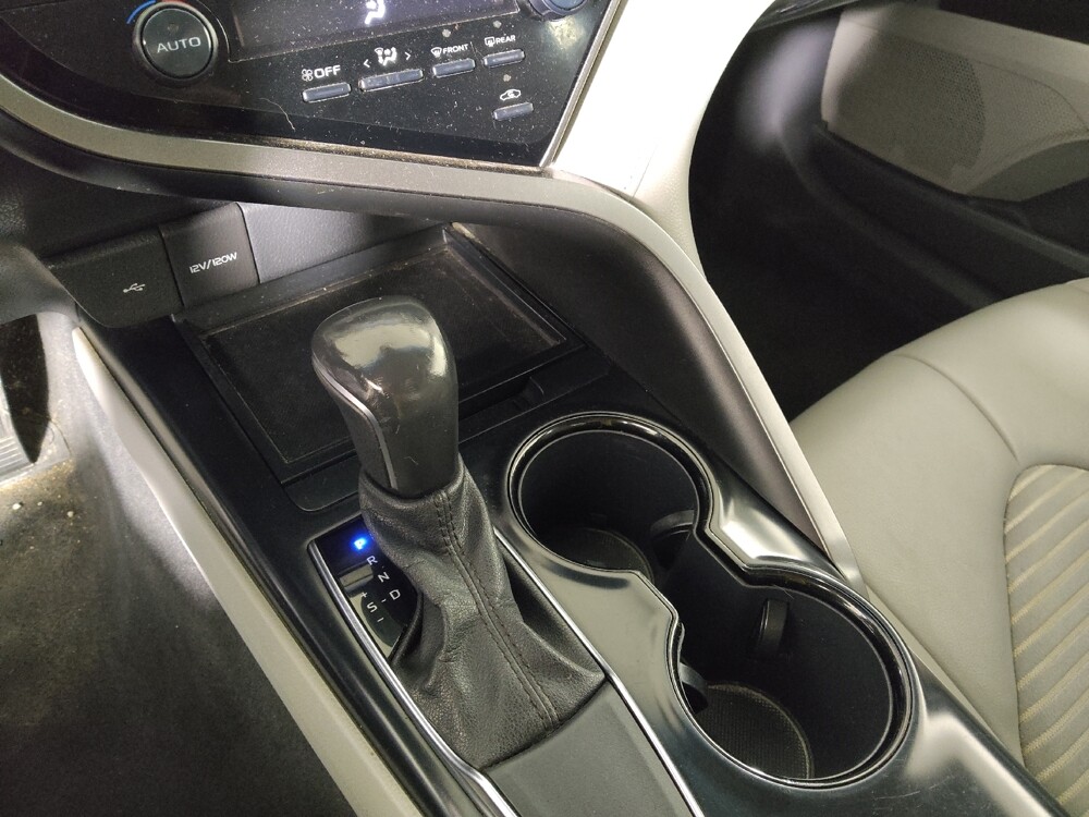 2020 Toyota Camry in Midlothian, IL 60445 - 18134278 26