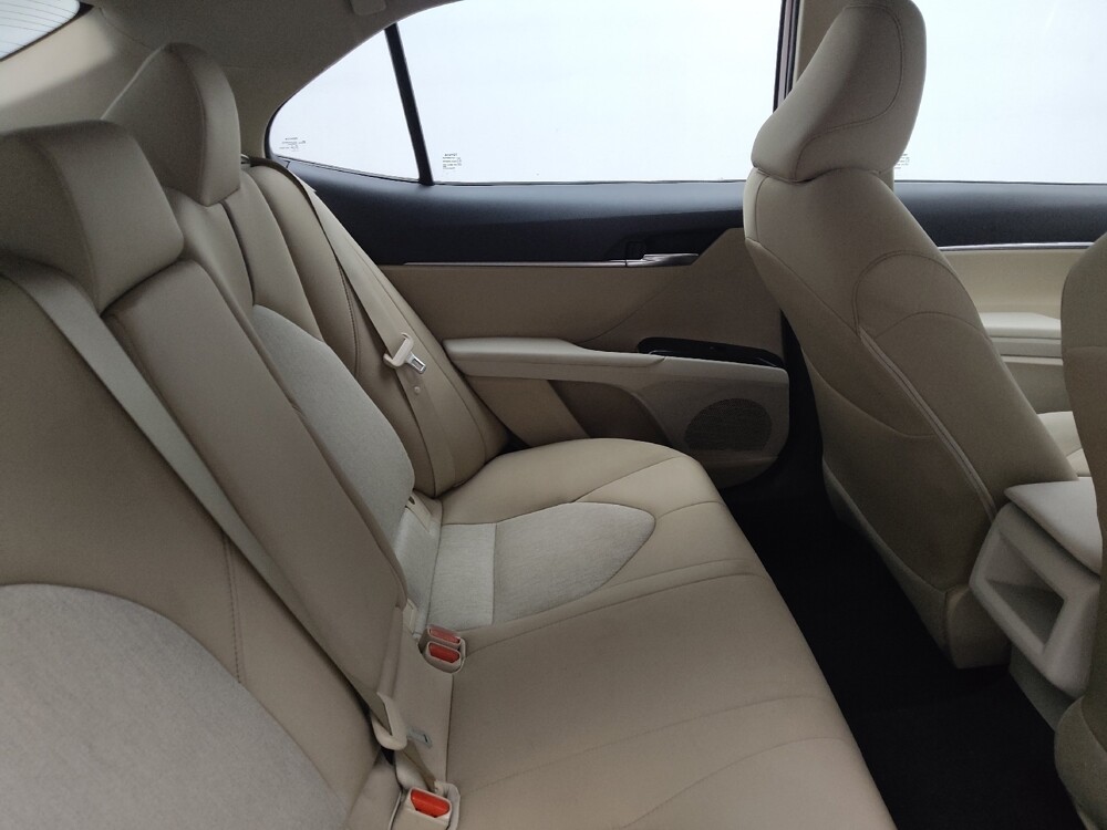 2019 Toyota Camry in Lombard, IL 60148 - 18134285 19