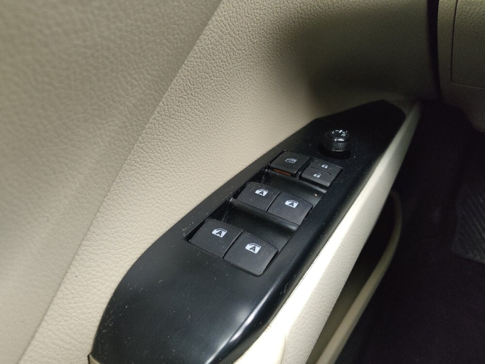 2019 Toyota Camry in Lombard, IL 60148 - 18134285 27