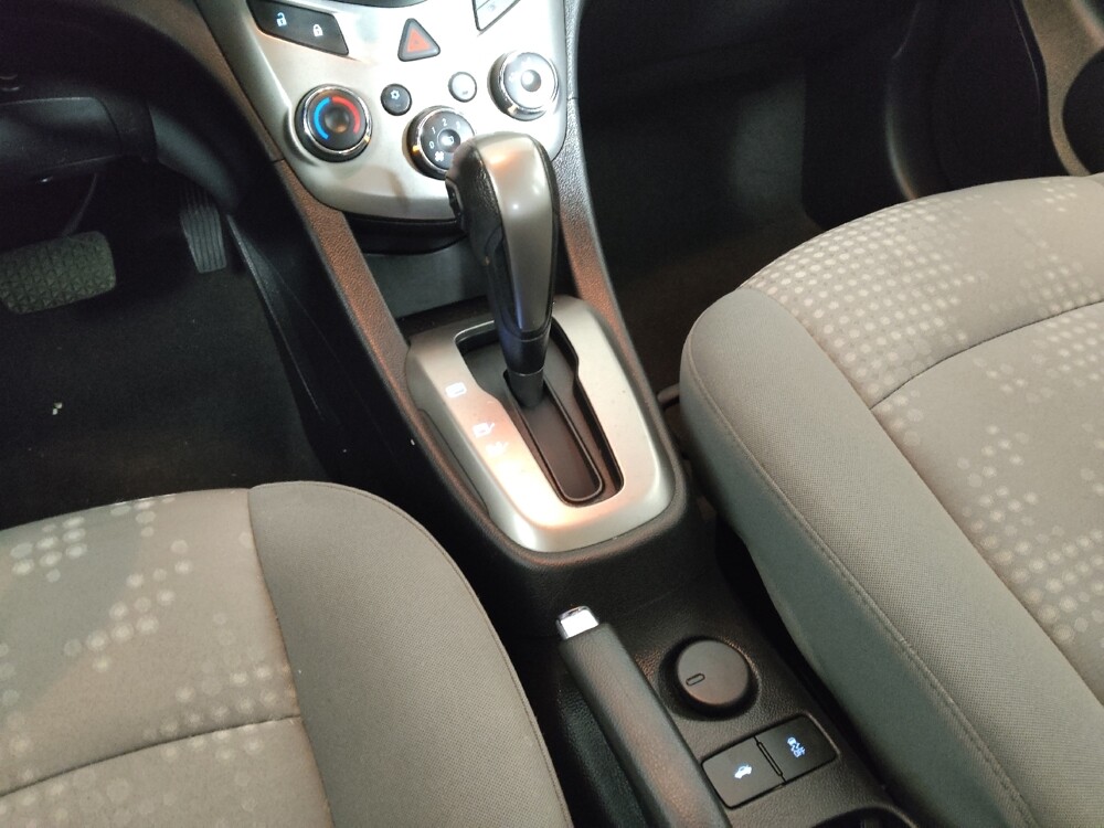 2015 Chevrolet Sonic in Midlothian, IL 60445 - 18134291 26