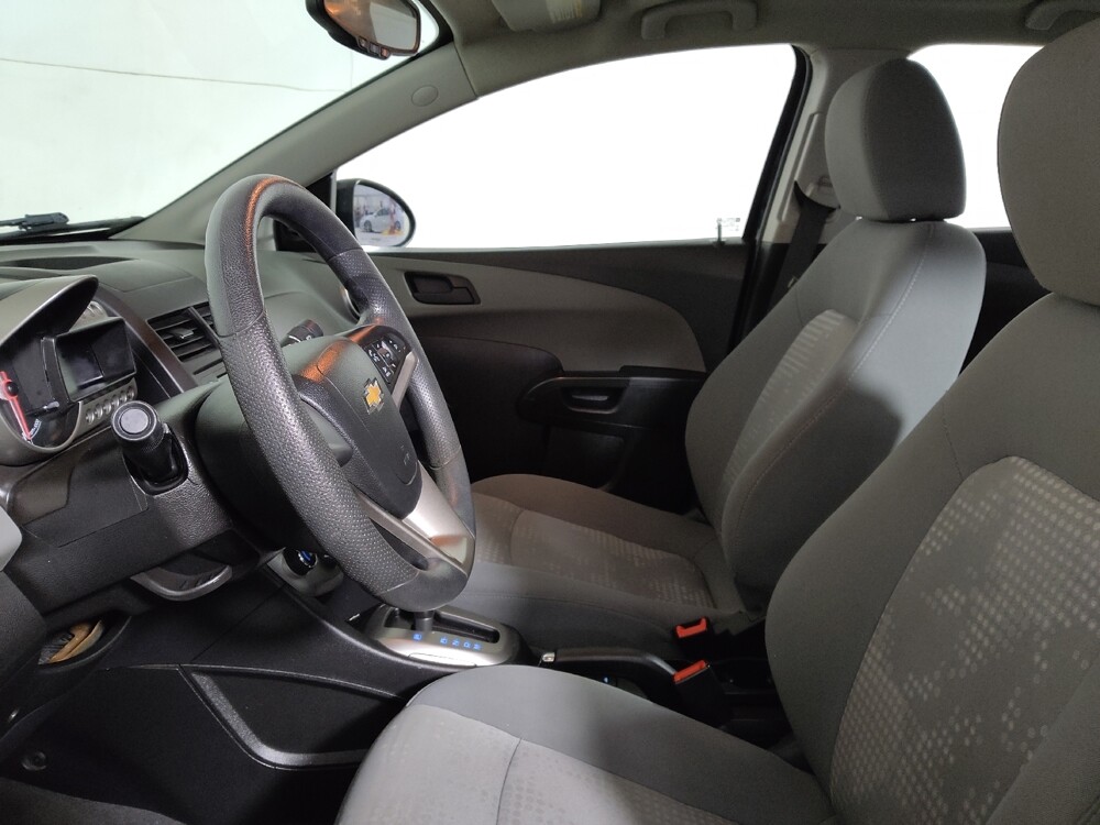 2015 Chevrolet Sonic in Midlothian, IL 60445 - 18134291 17