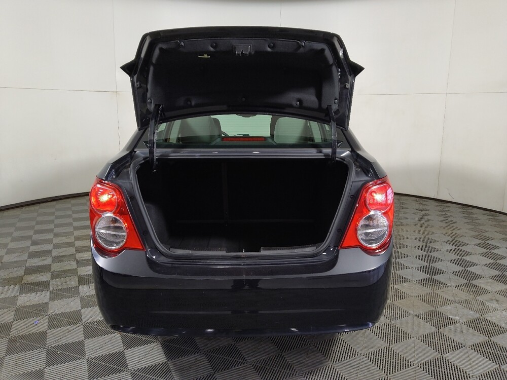 2015 Chevrolet Sonic in Midlothian, IL 60445 - 18134291 29