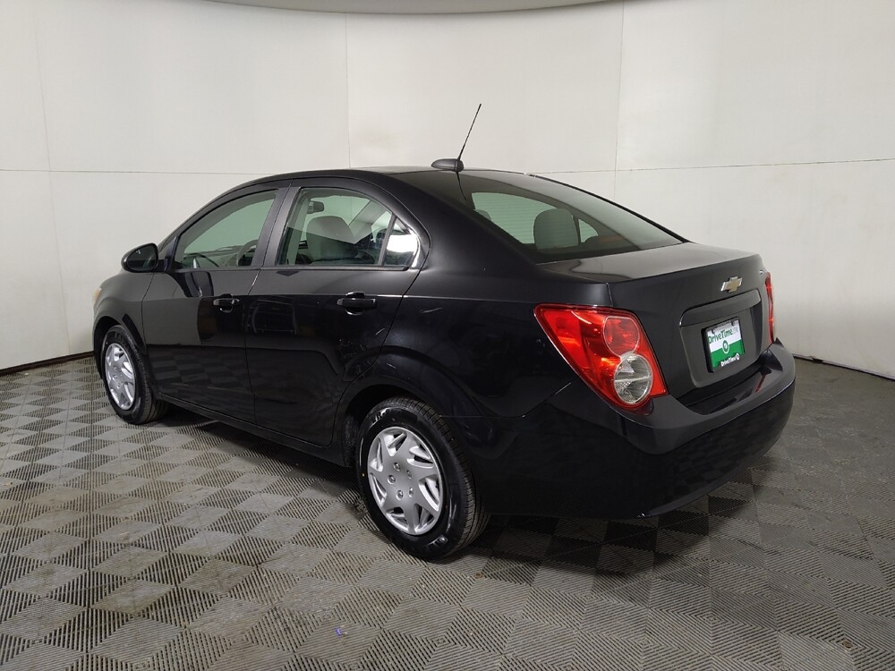 2015 Chevrolet Sonic in Midlothian, IL 60445 - 18134291 3