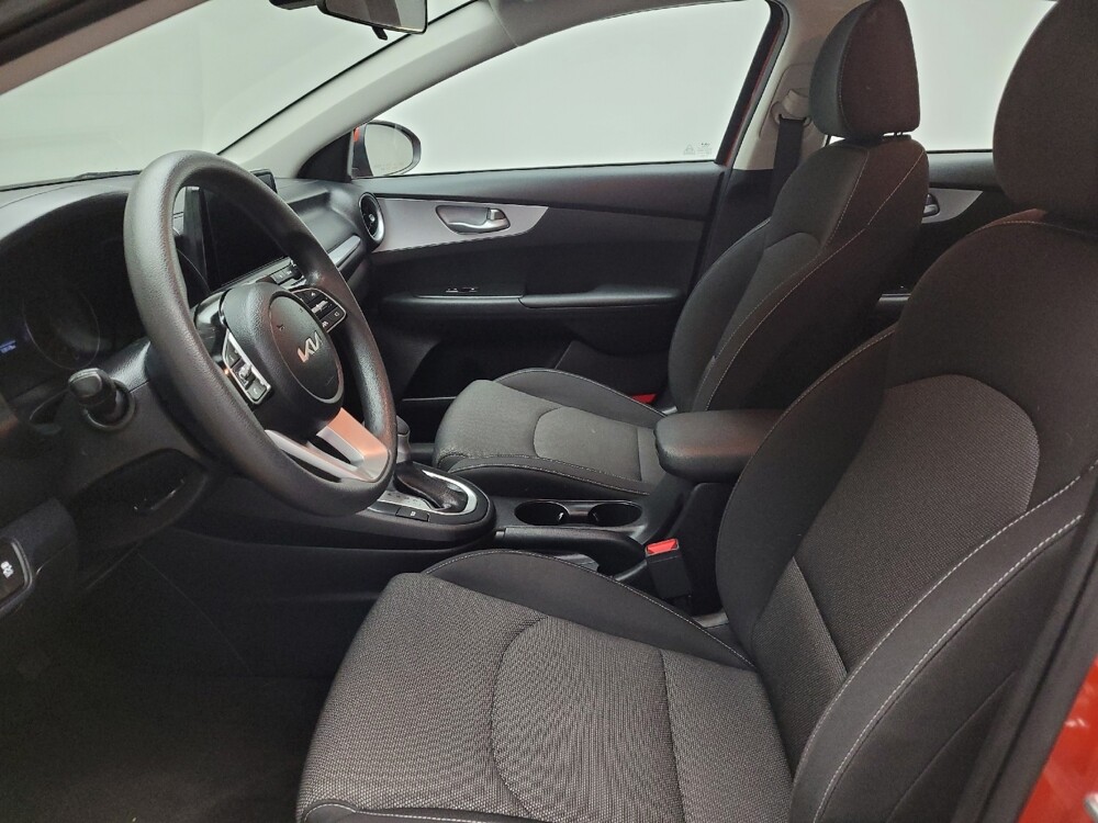 2023 Kia Forte in Taylor, MI 48180 - 18134296 17