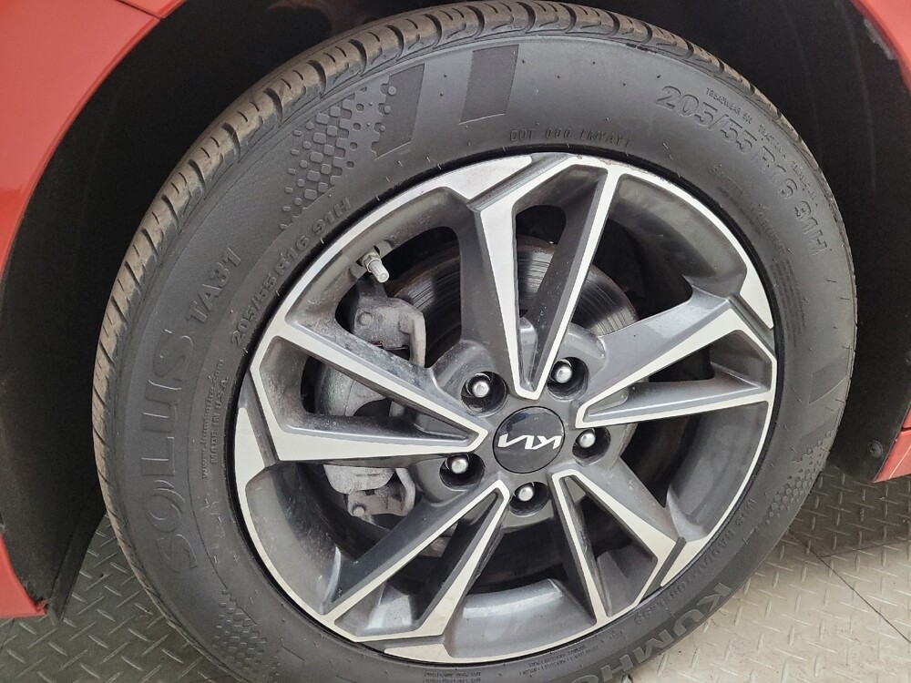 2023 Kia Forte in Taylor, MI 48180 - 18134296 31