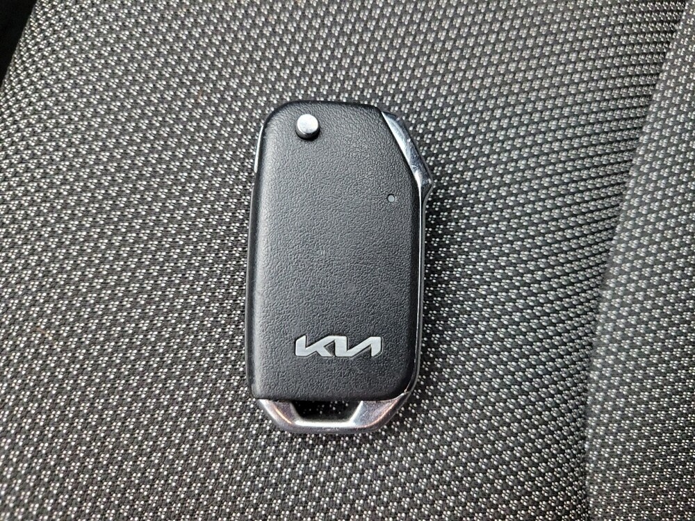 2023 Kia Forte in Taylor, MI 48180 - 18134296 32