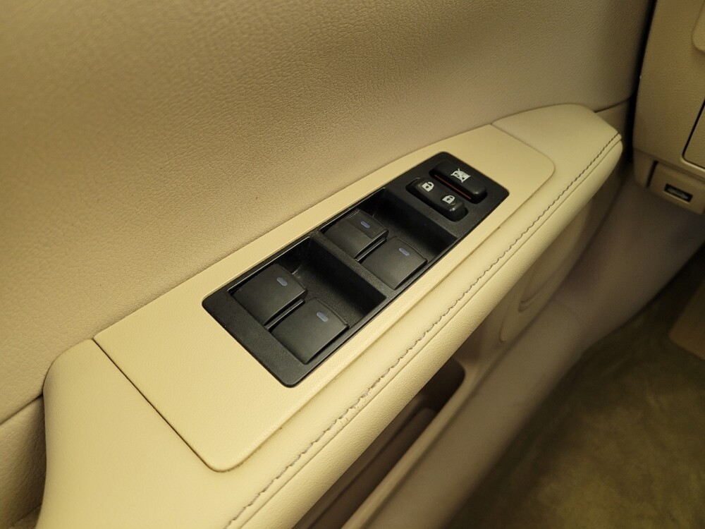 2014 Lexus ES 300h in Cincinnati, OH 45255 - 18134302 27