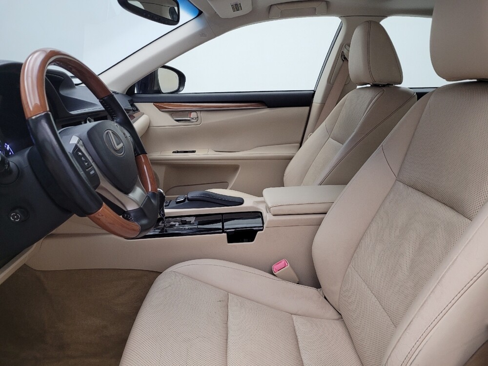 2014 Lexus ES 300h in Cincinnati, OH 45255 - 18134302 17