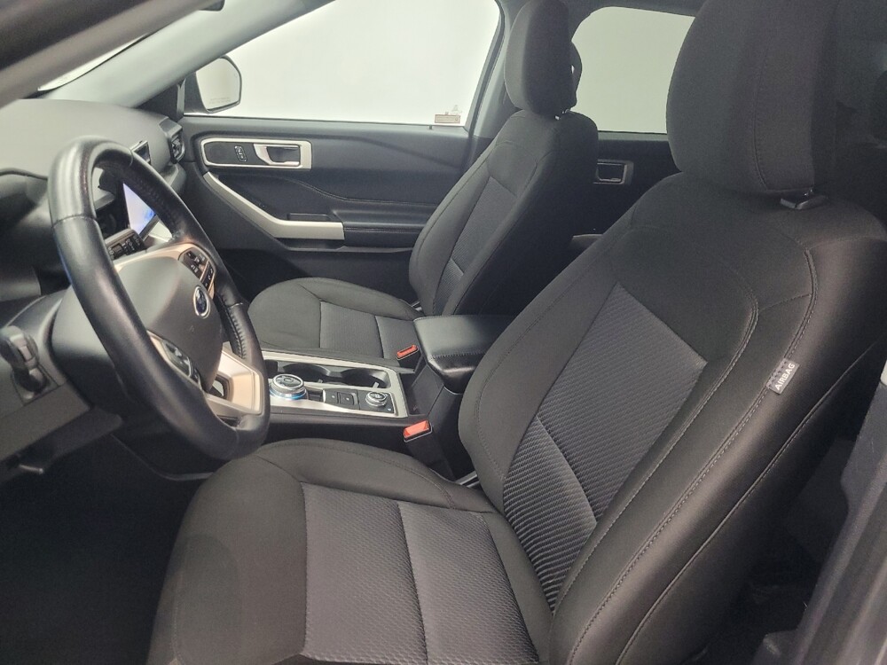 2022 Ford Explorer in Indianapolis, IN 46219 - 18134303 17