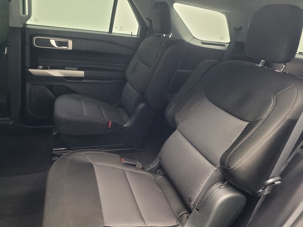 2022 Ford Explorer in Indianapolis, IN 46219 - 18134303 18