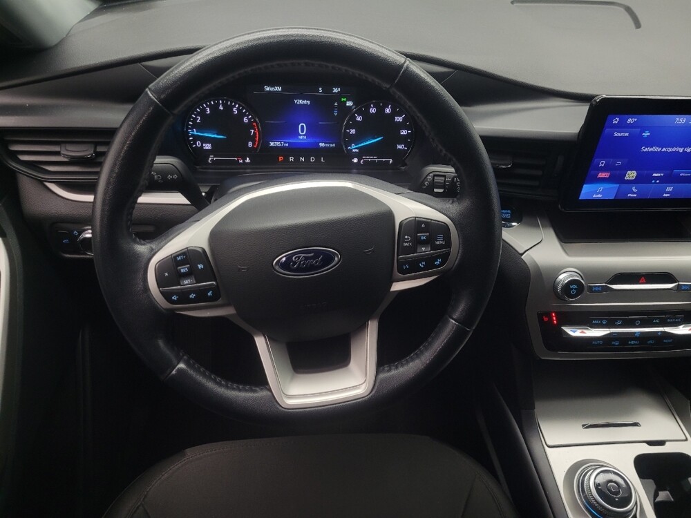 2022 Ford Explorer in Indianapolis, IN 46219 - 18134303 22