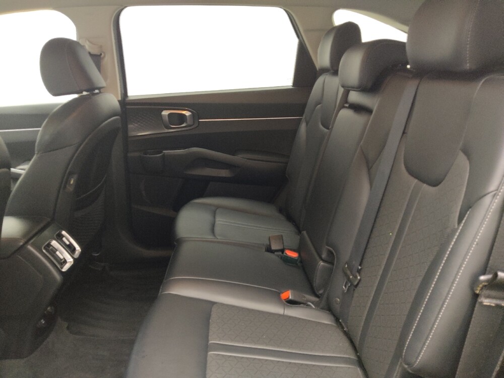 2021 Kia Sorento in Indianapolis, IN 46219 - 18134306 18