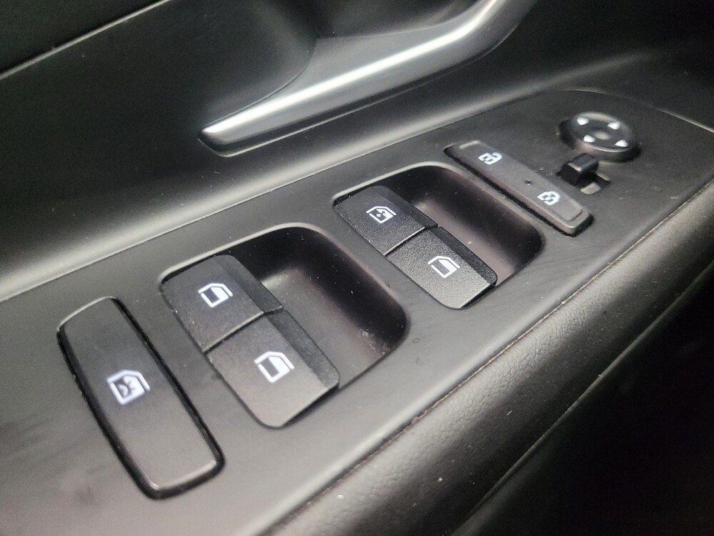 2021 Hyundai Elantra in Indianapolis, IN 46219 - 18134307 27