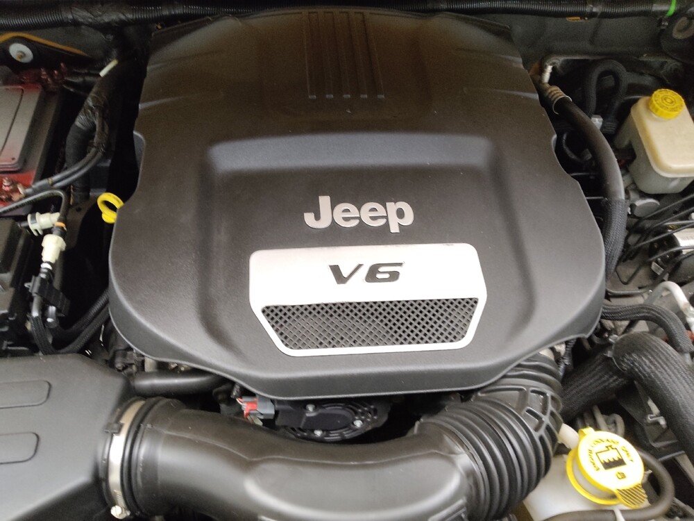 2014 Jeep Wrangler in Highland, IN 46322 - 18134308 30