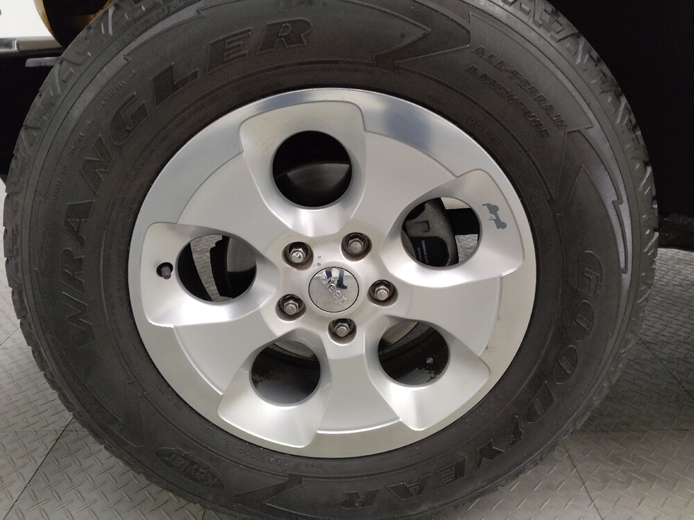 2014 Jeep Wrangler in Highland, IN 46322 - 18134308 31